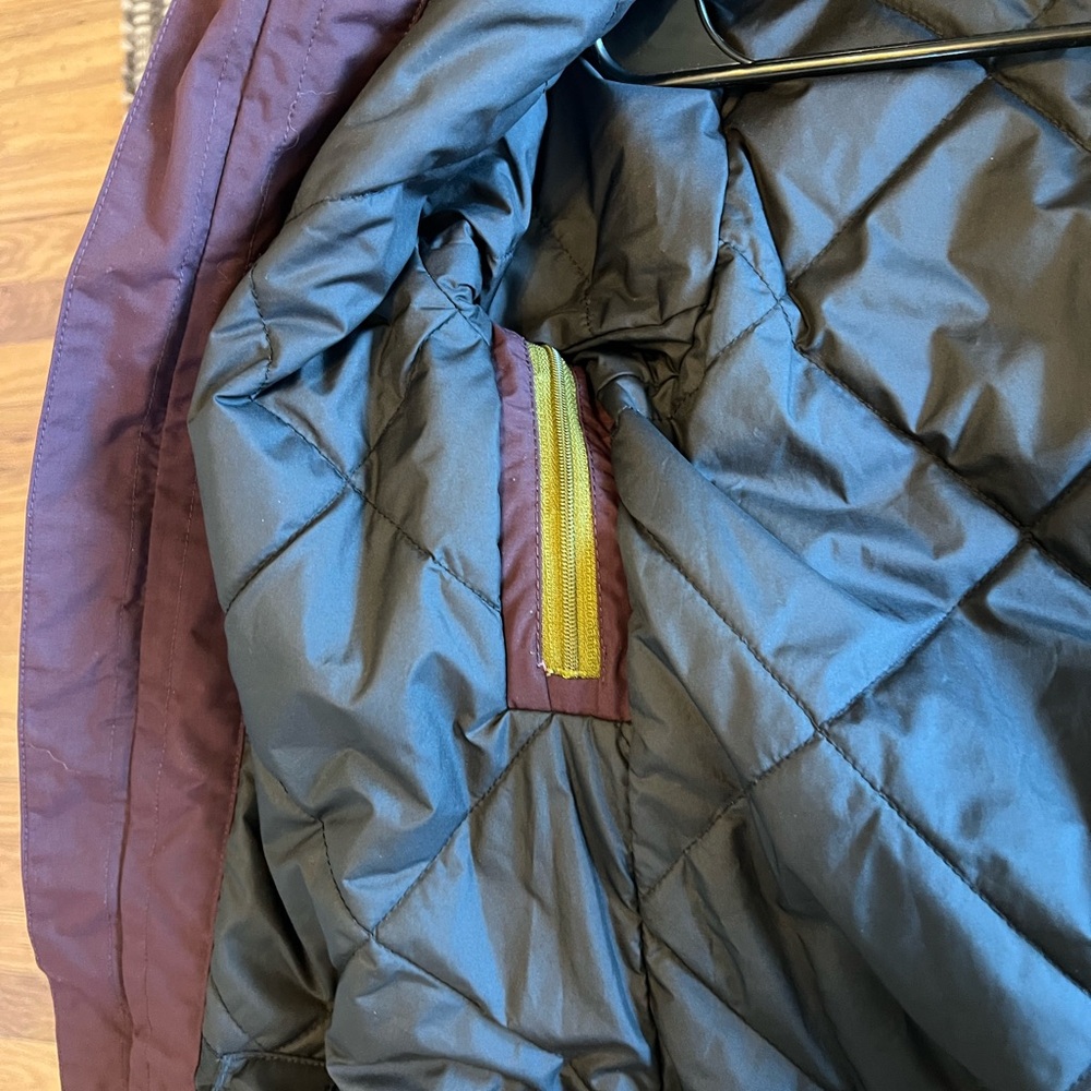 The North Face Women's ski Jacket - Picture 5 of 5